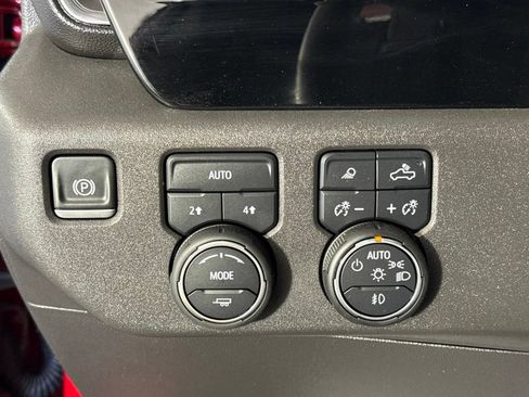 Certified 2024 Chevrolet Silverado 1500 RST w/ Convenience Package II AWD/4WD image 22