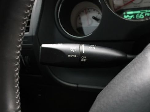 Used 2011 Dodge Challenger R/T RWD image 9