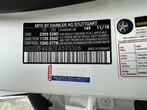Certified 2019 Mercedes-Benz E 300 4MATIC image 30