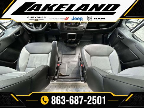 Used 2025 RAM ProMaster 2500 w/ Convenience Group FWD image 11