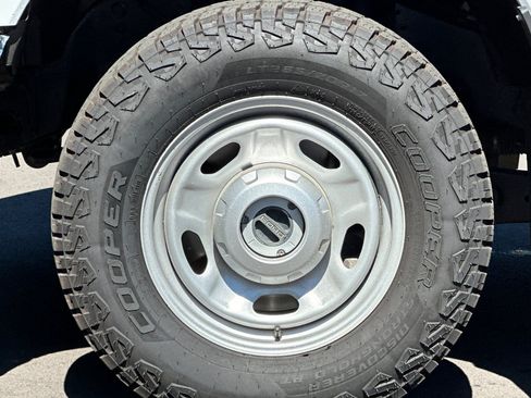 Used 2023 Ford F250 XLT AWD/4WD image 30
