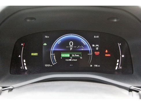 Used 2025 Toyota Camry SE w/ Convenience Package image 15