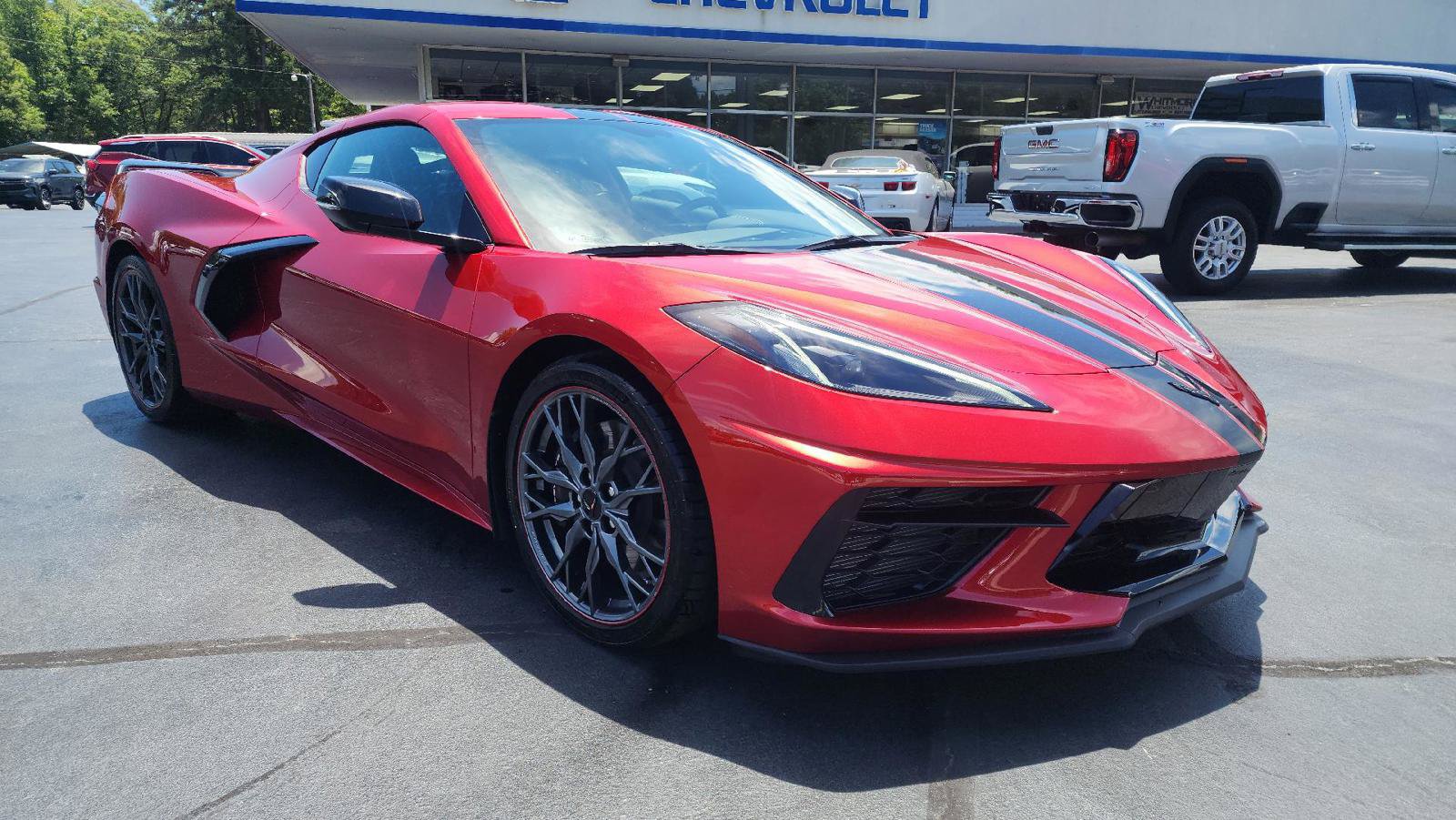 Used 2023 Chevrolet Corvette Stingray Coupe w/ Z51 Performance Package RWD image 3
