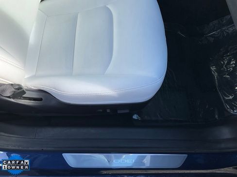 Used 2019 Tesla Model 3 Long Range image 58