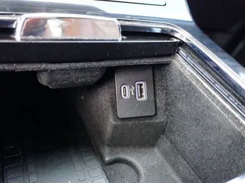Used 2022 Lincoln Nautilus Reserve FWD image 21