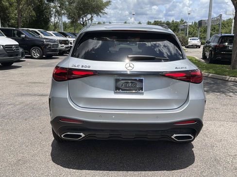 Certified 2025 Mercedes-Benz GLC 300 4MATIC image 4