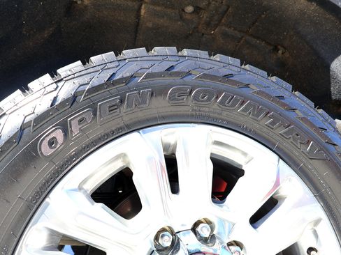 Used 2022 GMC Sierra 2500 Denali w/ Denali Ultimate Package image 47