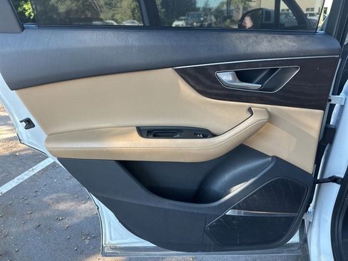 Used 2021 Audi Q7 3.0T Premium Plus image 29