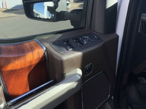 Used 2017 Ford F250 King Ranch w/ King Ranch Ultimate Package image 14