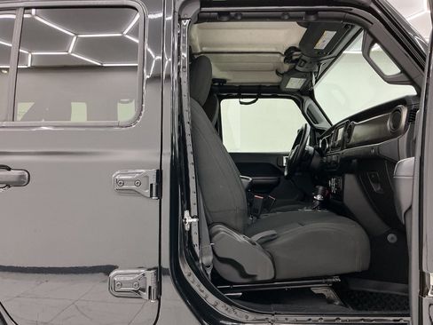 Used 2019 Jeep Wrangler Unlimited Sport S AWD/4WD image 15