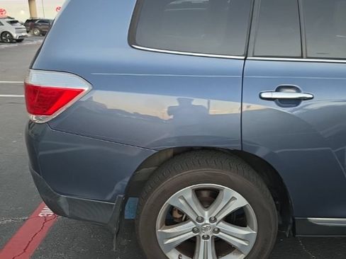 Used 2013 Toyota Highlander Limited FWD image 4