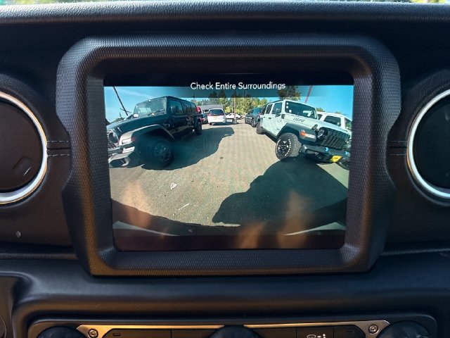 Used 2022 Jeep Wrangler Unlimited Rubicon 4xe AWD/4WD image 24