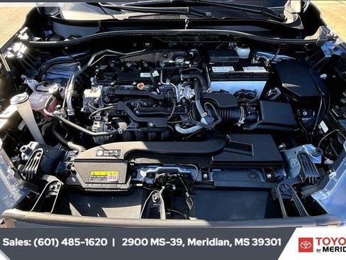 Used 2022 Toyota Corolla Cross L image 8