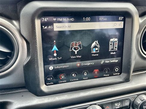 Used 2023 Jeep Gladiator Willys image 32