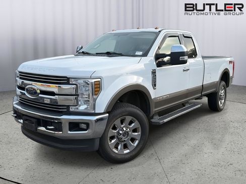 Used 2018 Ford F250 Lariat AWD/4WD image 2
