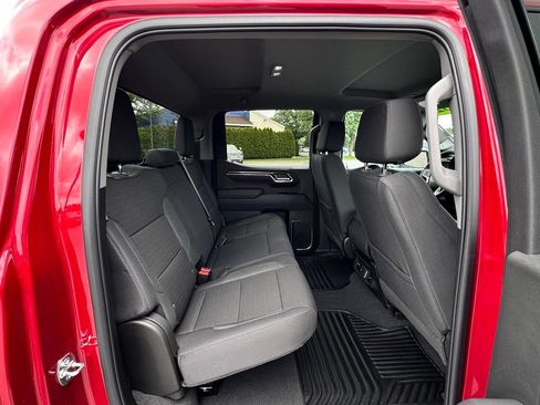 Used 2025 Chevrolet Silverado 1500 RST w/ LPO, Dark Essentials Package AWD/4WD image 18