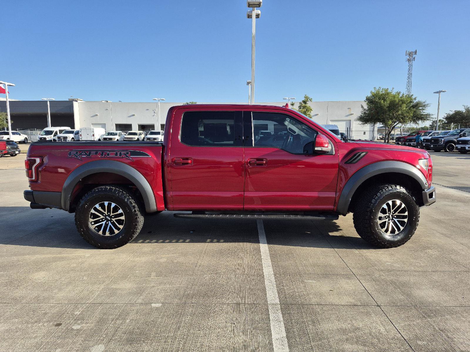 Certified 2019 Ford F150 Raptor w/ Equipment Group 802A Luxury AWD/4WD image 19