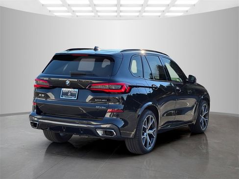 Certified 2023 BMW X5 sDrive40i w/ M Sport Package image 6