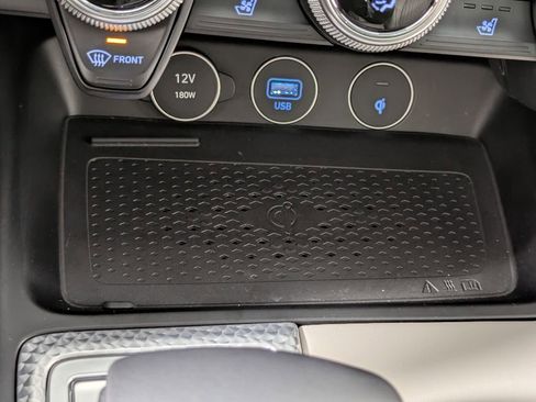 Used 2023 Genesis G70 2.0T w/ Sport Prestige Package image 24