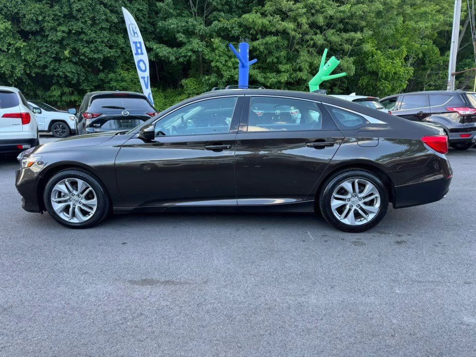 Used 2018 Honda Accord LX image 10
