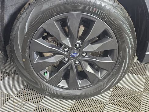 Used 2025 Subaru Outback Onyx Edition image 7