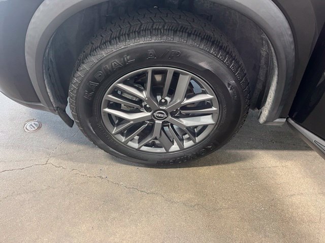 Used 2024 Nissan Rogue S FWD image 31