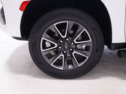 Used 2021 Chevrolet Tahoe Z71 AWD/4WD image 36