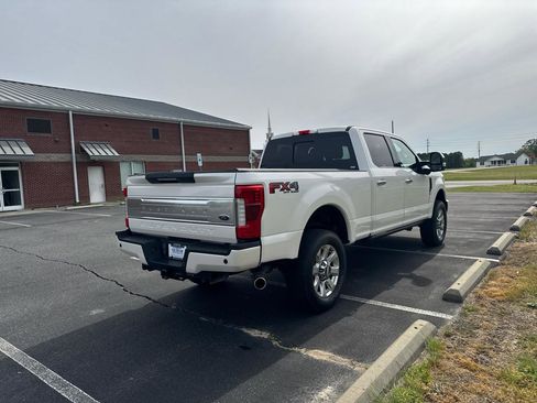 Used 2019 Ford F250 Platinum w/ Platinum Ultimate Package image 6