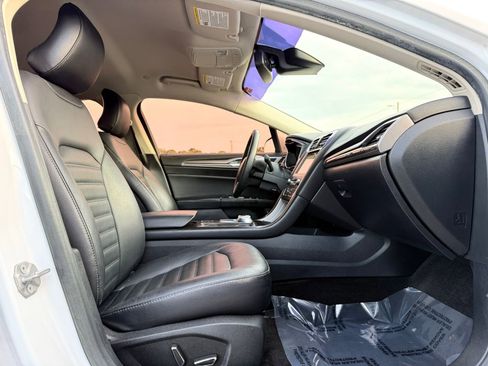 Used 2018 Ford Fusion SE w/ Equipment Group 602A FWD image 20