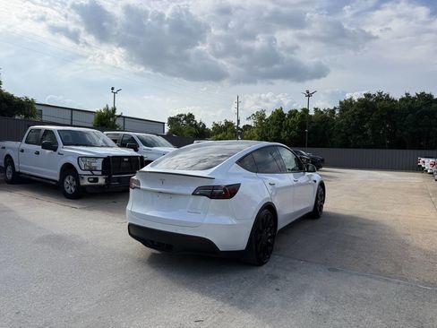 Used 2021 Tesla Model Y Performance AWD/4WD image 5