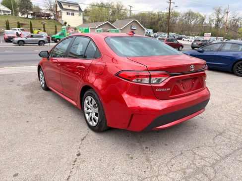 Used 2020 Toyota Corolla LE image 7