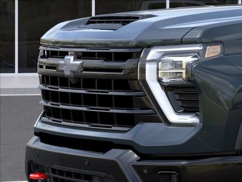 New 2026 Chevrolet Silverado 2500 LTZ w/ LTZ Plus Package AWD/4WD image 16
