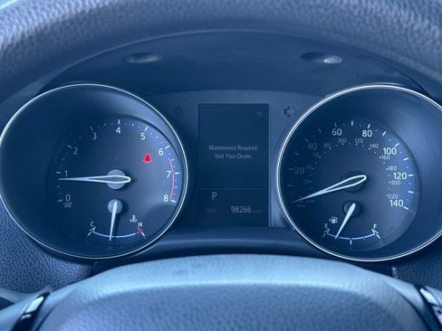 Used 2019 Toyota C-HR LE image 37