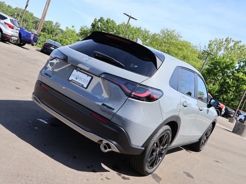 New 2027 Honda HR-V Sport image 7