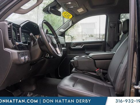 Used 2025 GMC Sierra 1500 SLT AWD/4WD image 3
