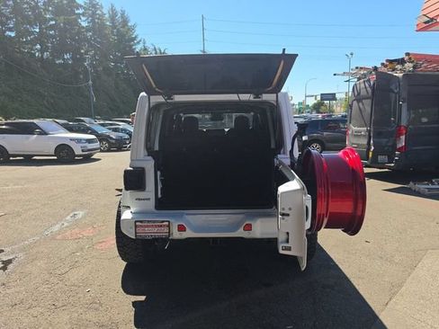 Used 2024 Jeep Wrangler High Altitude AWD/4WD image 11