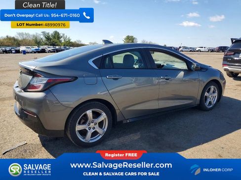 Used 2017 Chevrolet Volt LT w/ Comfort Package image 4