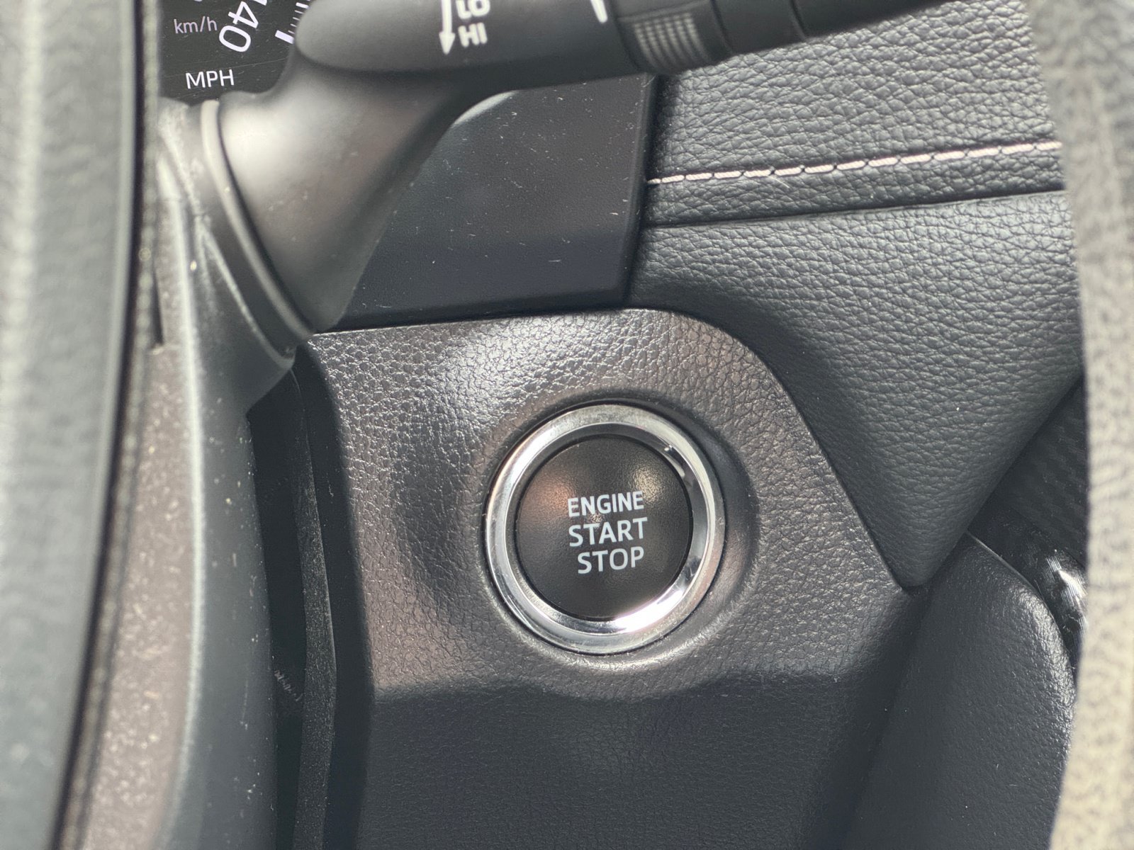 Used 2021 Toyota RAV4 XLE FWD image 5