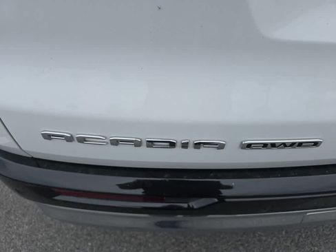 Used 2024 GMC Acadia Denali AWD/4WD image 2