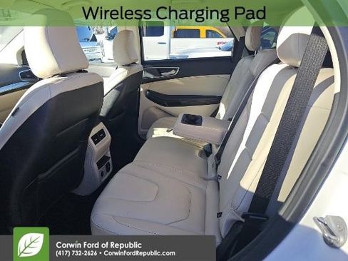 Used 2022 Ford Edge Titanium image 13