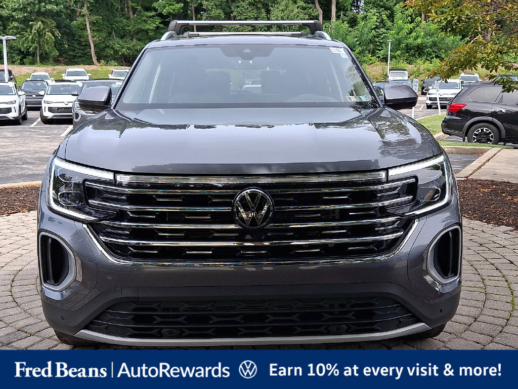 Certified 2025 Volkswagen Atlas SEL AWD/4WD image 2