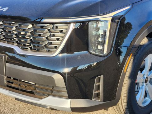 New 2026 Kia Sorento LX image 7