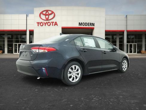 New 2026 Toyota Corolla LE FWD image 4