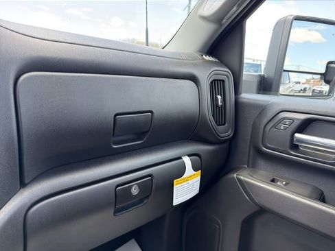 New 2026 Chevrolet Silverado 2500 Custom w/ Custom Value Package AWD/4WD image 23