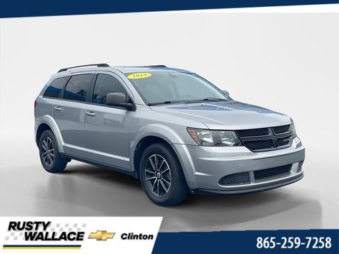 Used 2018 Dodge Journey SE w/ Blacktop Package FWD image 1