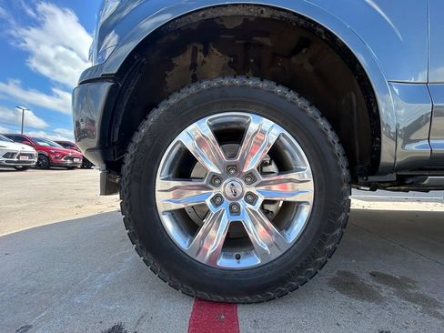 Used 2019 Ford F150 Platinum AWD/4WD image 6