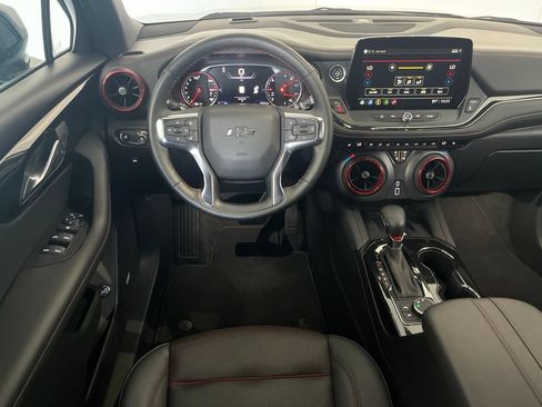 Used 2025 Chevrolet Blazer RS FWD image 32