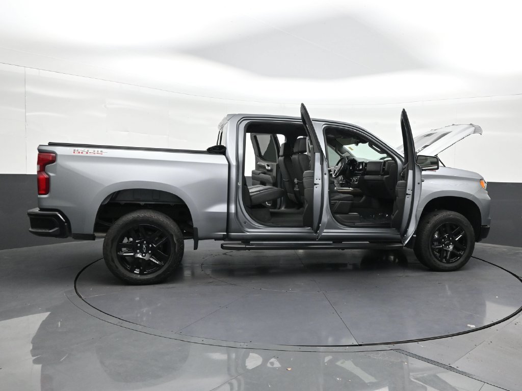 Used 2025 Chevrolet Silverado 1500 LT Trail Boss w/ Convenience Package II AWD/4WD image 34