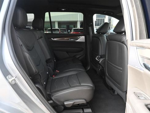 New 2025 Cadillac XT6 Sport w/ Platinum Package image 25