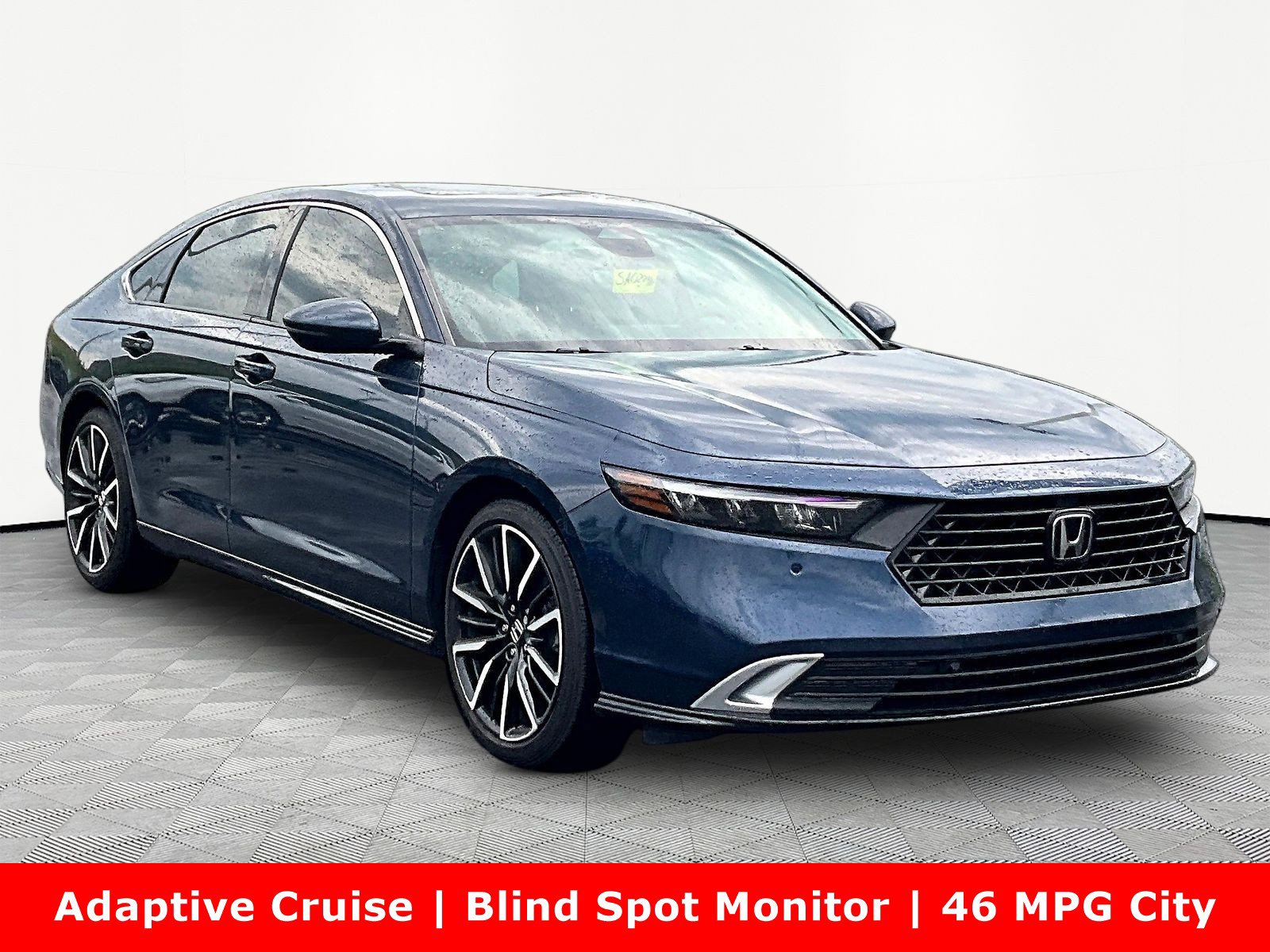 Used 2025 Honda Accord Touring image 3